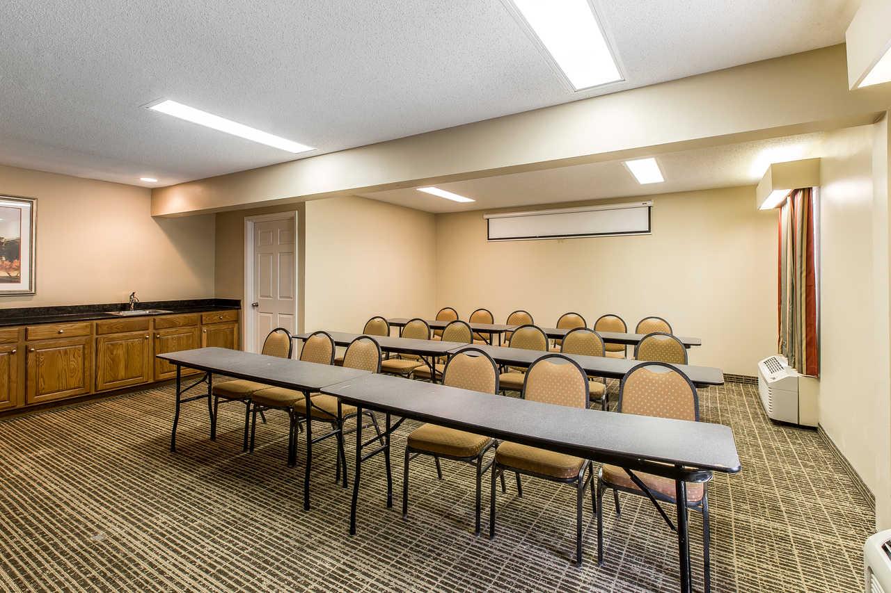 Quality Inn Thomaston Exterior photo