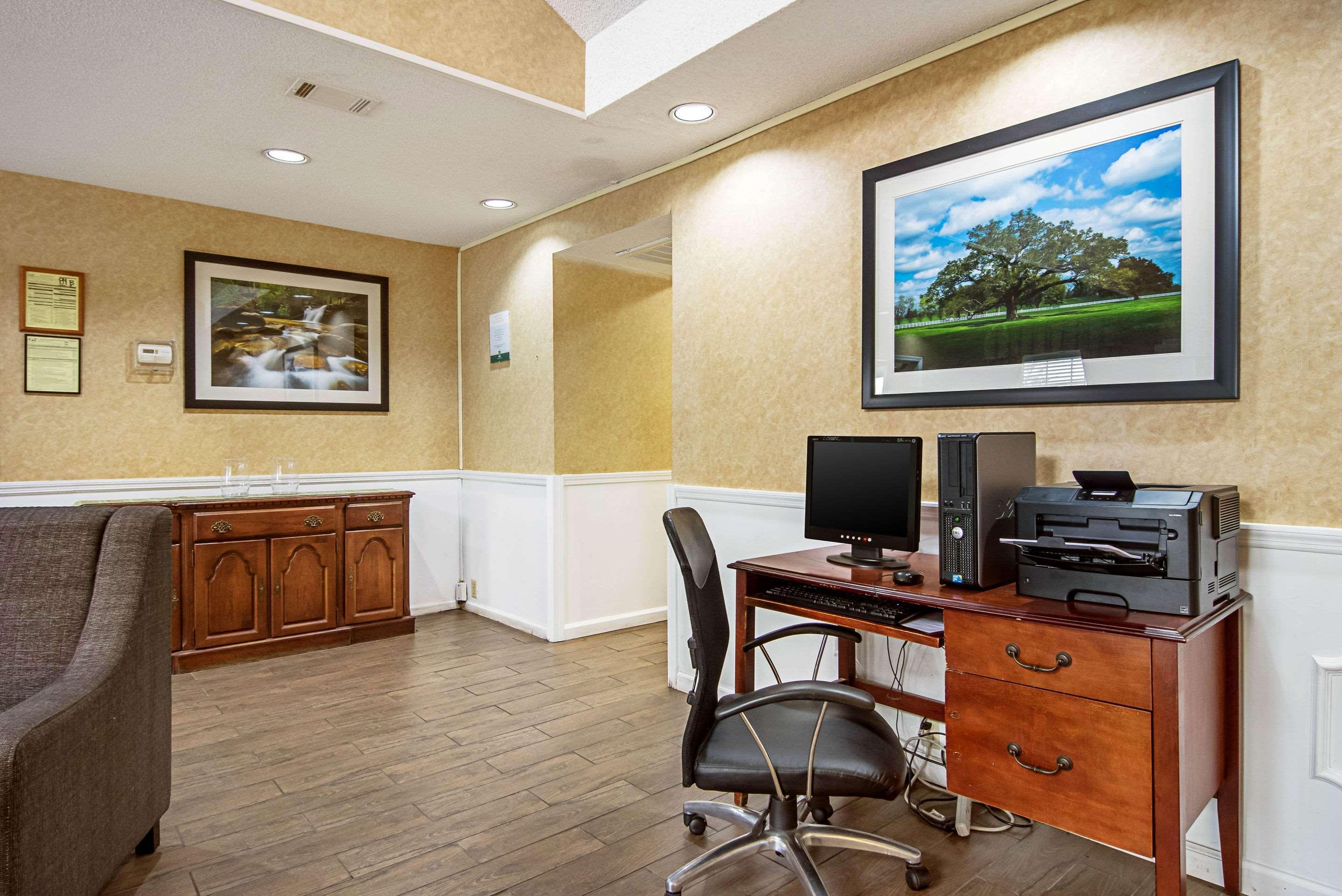 Quality Inn Thomaston Exterior photo